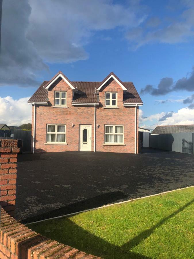 Slievenagarragh. A House In The Garden Hilltown Exterior photo